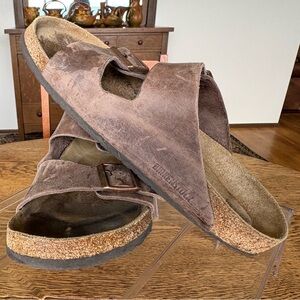 Birkenstock, Arizona thick brown oiled leather size 42